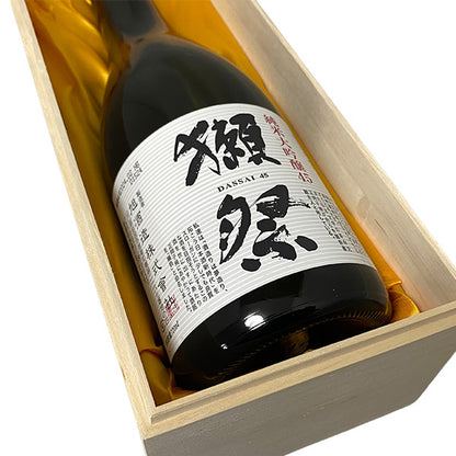 ギフトに最適 獺祭 45 日本酒 純米大吟醸 高級桐箱とメッセージ付き 720ml